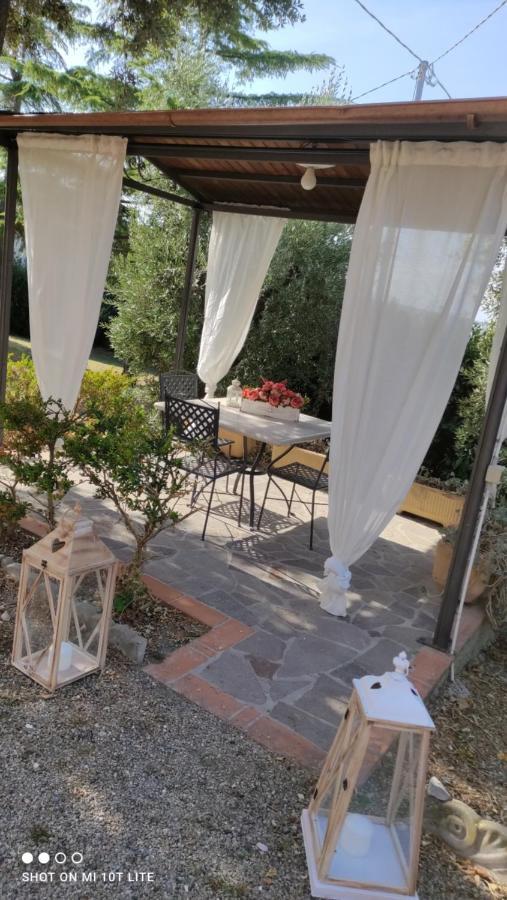 Agriturismo La Ghiraia サンタ・ルーチェ エクステリア 写真