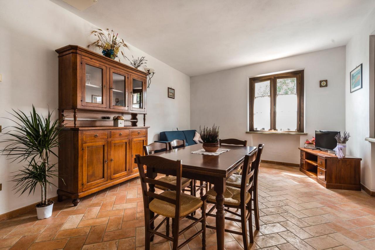 Agriturismo La Ghiraia サンタ・ルーチェ エクステリア 写真