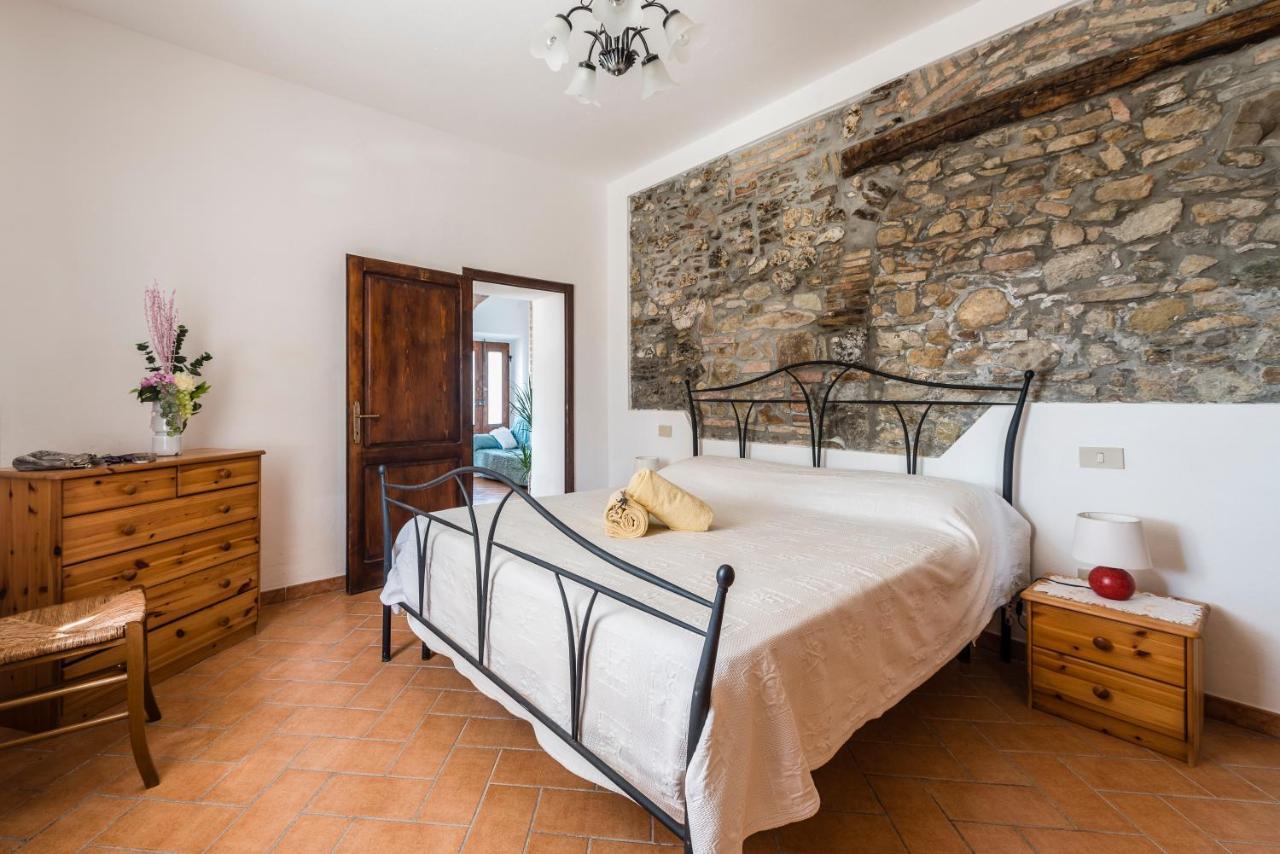 Agriturismo La Ghiraia サンタ・ルーチェ エクステリア 写真
