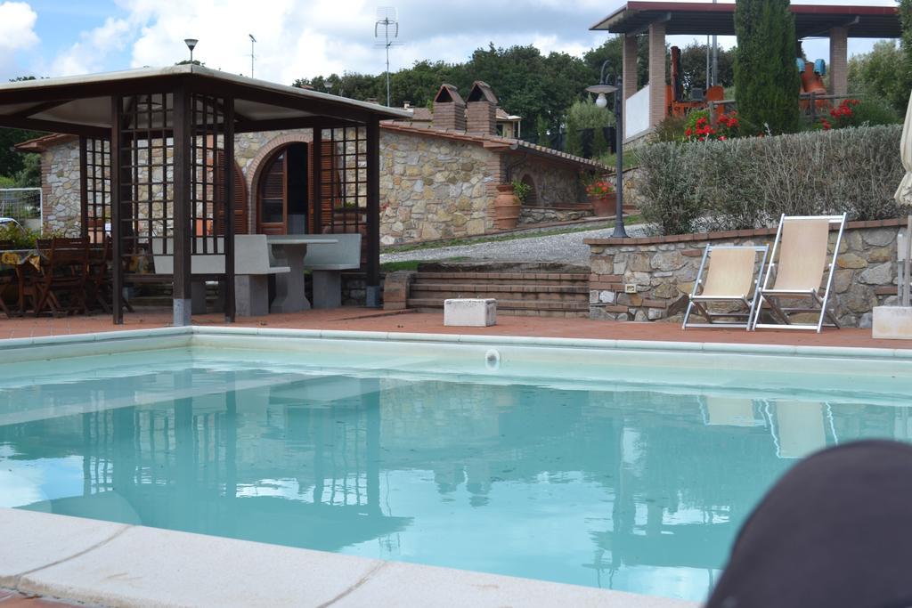 Agriturismo La Ghiraia サンタ・ルーチェ エクステリア 写真