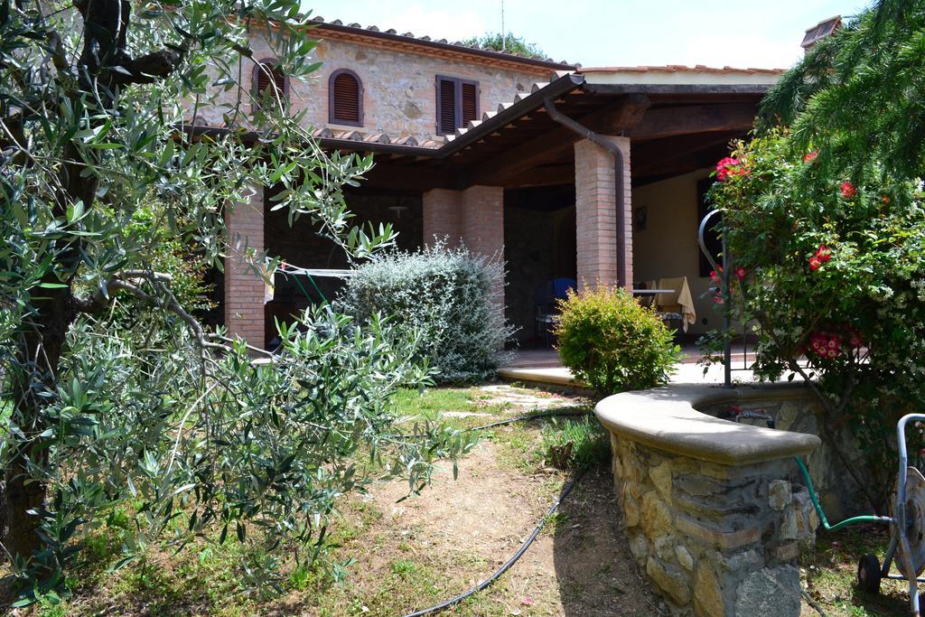 Agriturismo La Ghiraia サンタ・ルーチェ エクステリア 写真